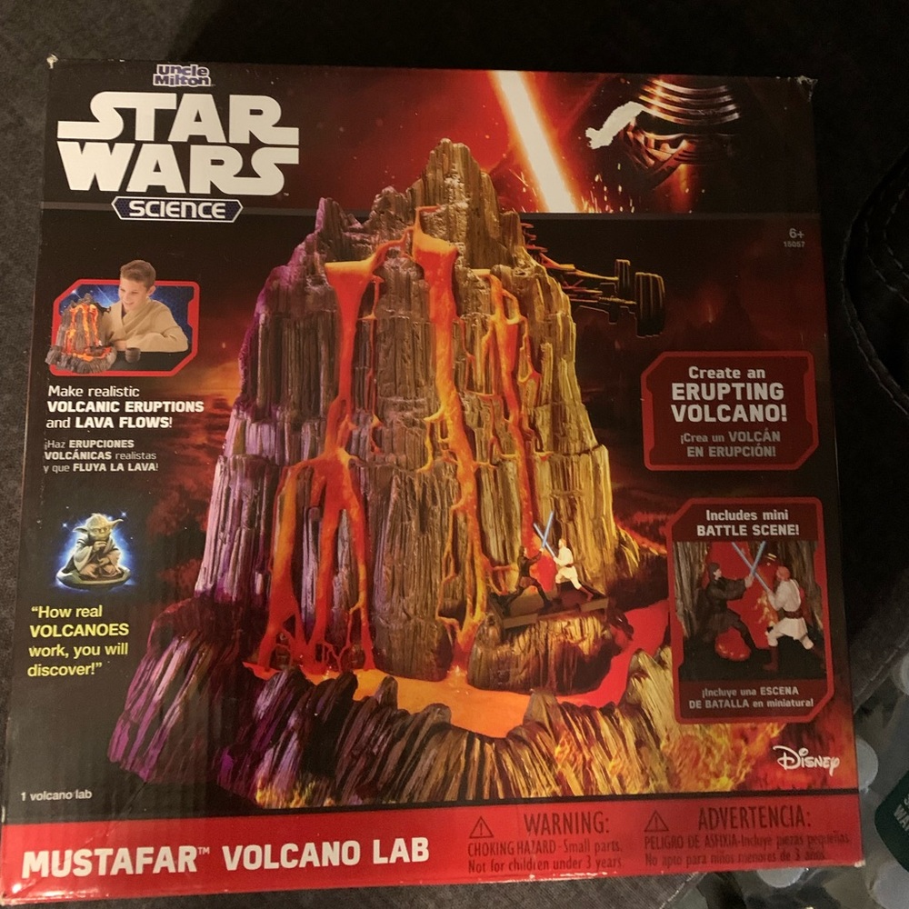 Star Wars volcano set